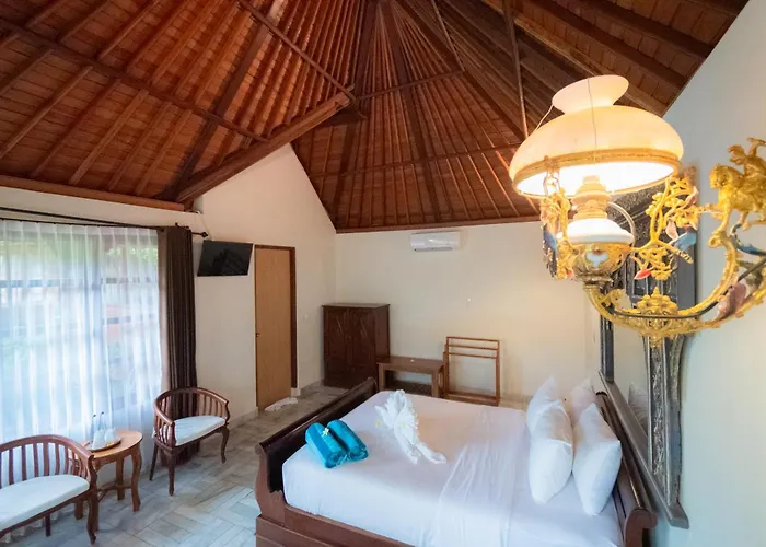 Hotel The Ariras 4*